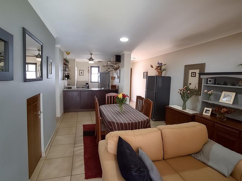 Immaculate townhouse in security complex for sale - Photo 6