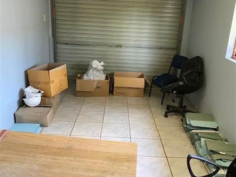 Prime Commercial Space to rent in Riverhorse - Photo 6