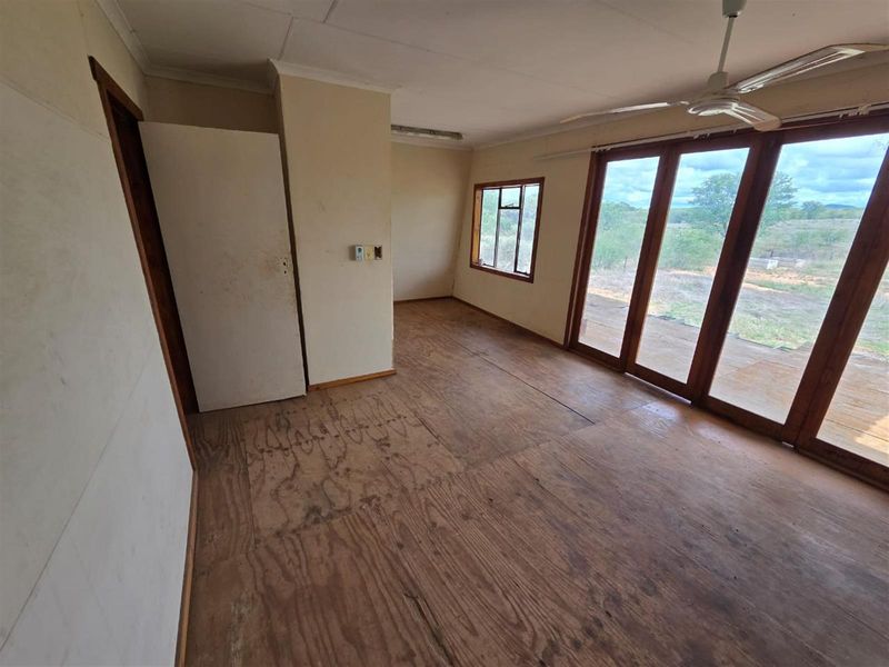 Bushveld Farm with Aquaculture and Crop Potential - Photo 6