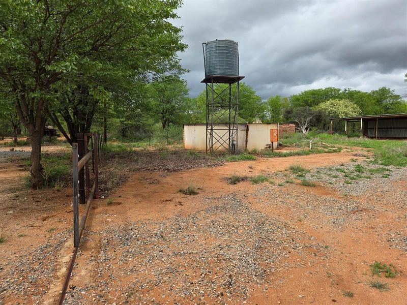 Bushveld Farm with Aquaculture and Crop Potential - Photo 4