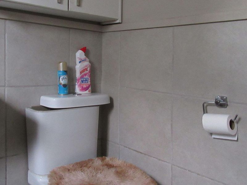 House For Sale in South Hills, Johannesburg - Photo 7