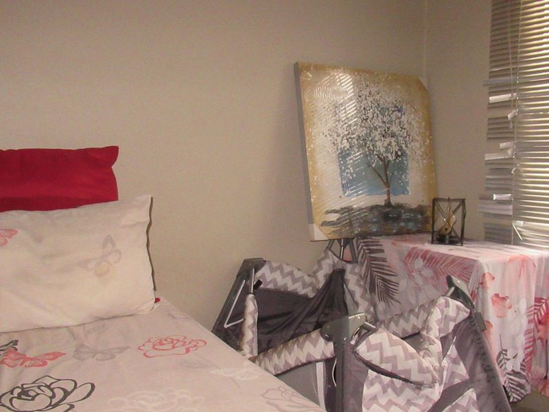 House For Sale in South Hills, Johannesburg - Photo 10