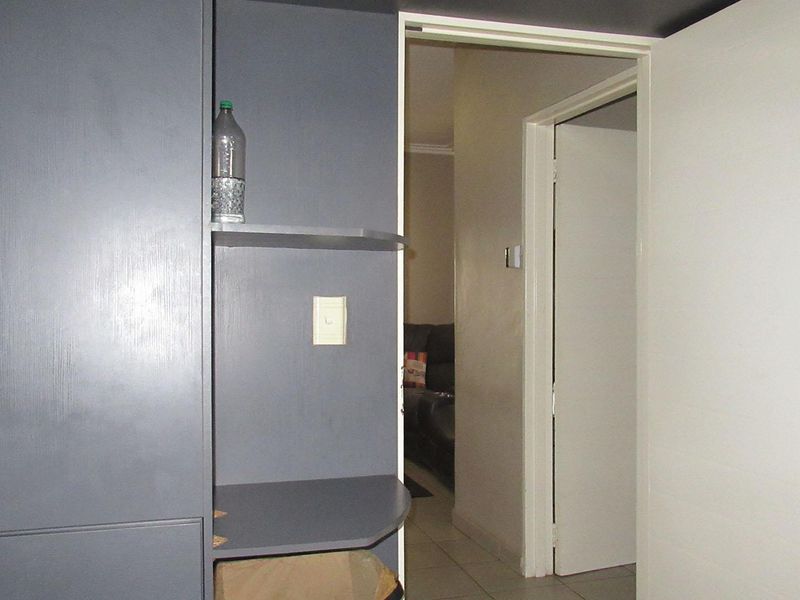 House For Sale in South Hills, Johannesburg - Photo 9