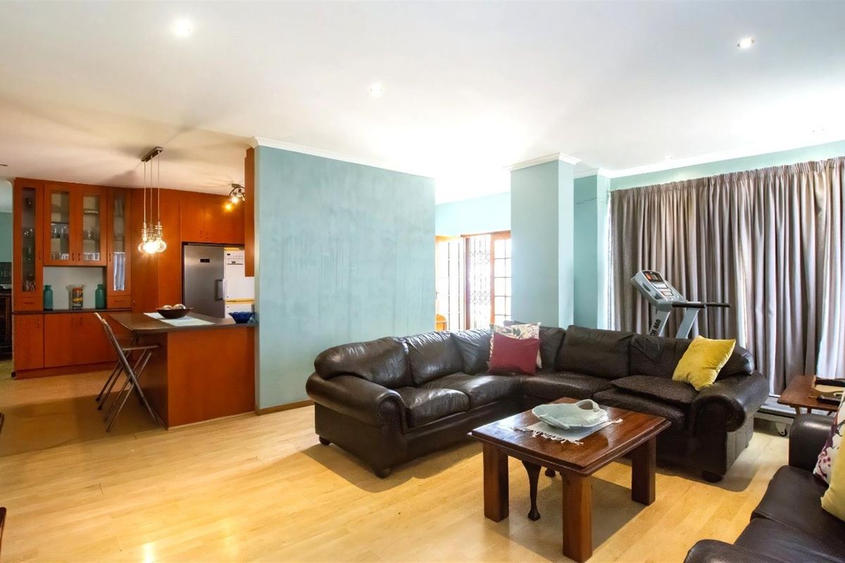 Spacious 4-Bedroom Home for Sale in Jeffreys Bay | Walk to Albatross Beach - Photo 4