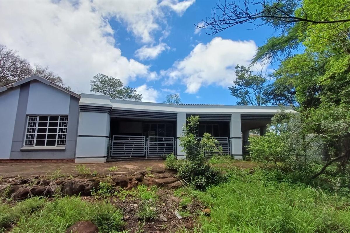 Bushveld Farm with Modern Home, Workshop and Water Security - Photo 5