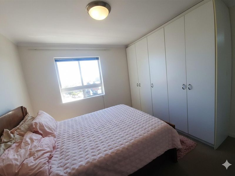 Apartment For Sale in Salt River, Cape Town - Photo 7