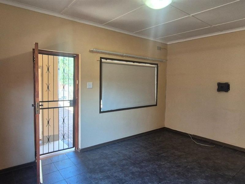 Ideal Investment Property - Photo 5