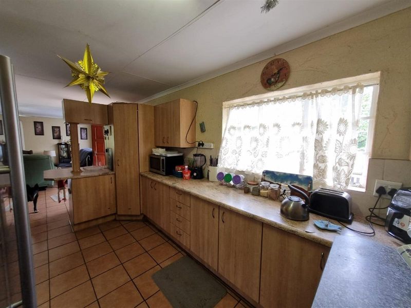 Affordable Prime Investment Property with Airbnb Income Potential - Owner Open to Offers - Photo 9