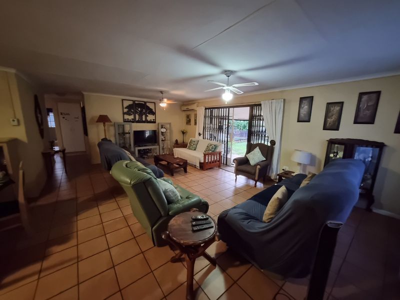 Affordable Prime Investment Property with Airbnb Income Potential - Owner Open to Offers - Photo 3