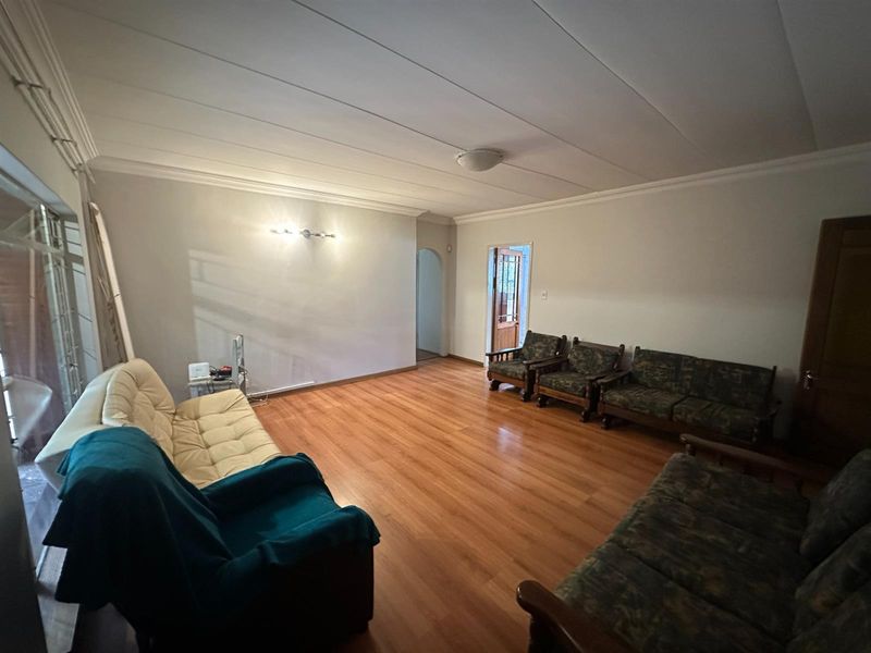 House For Sale in Faerie Glen, Pretoria - Photo 10