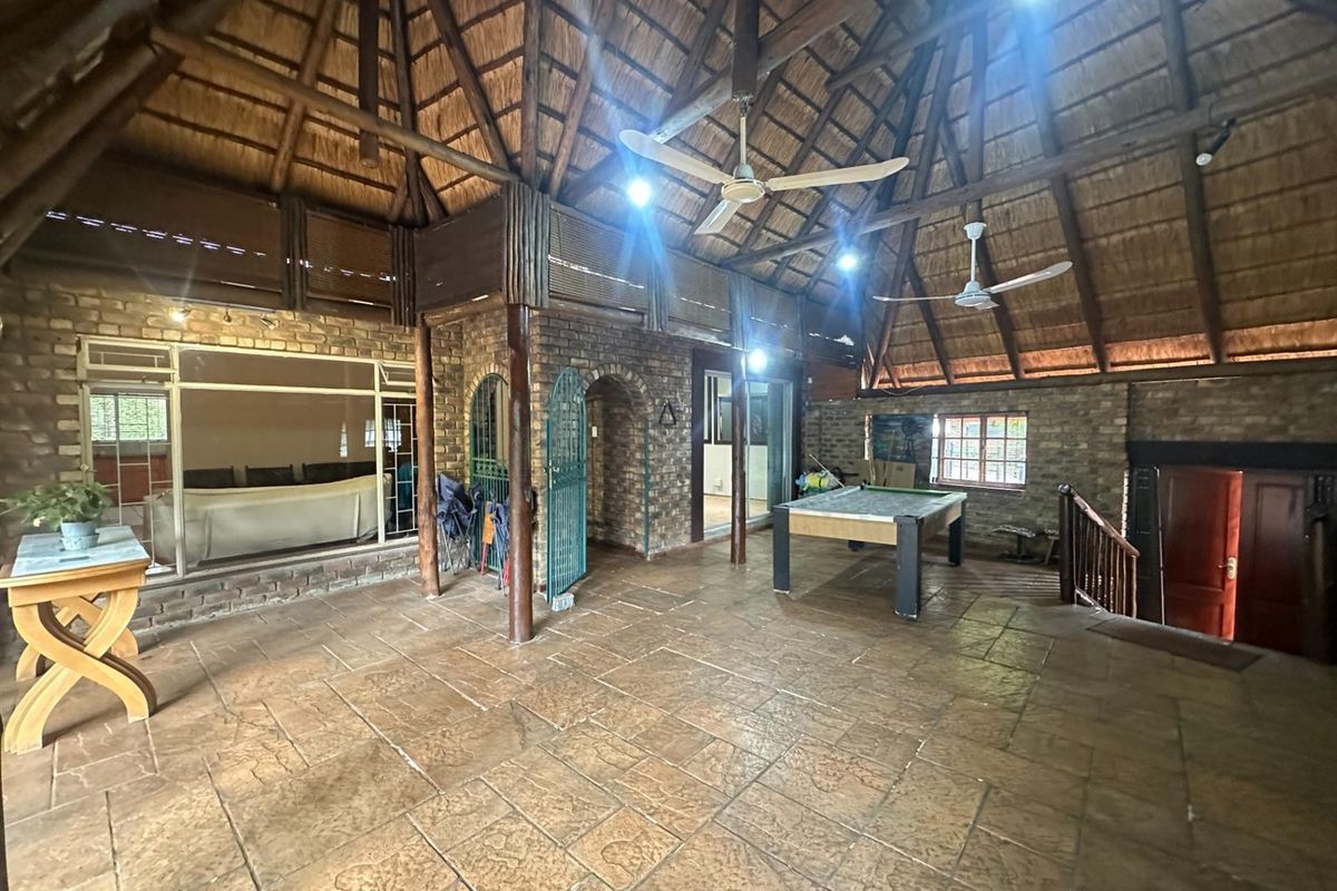 House For Sale in Faerie Glen, Pretoria - Photo 4
