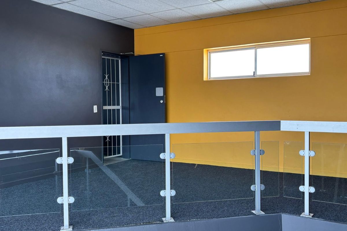 Commercial Property To Rent in Montague Gardens, Milnerton - Photo 4