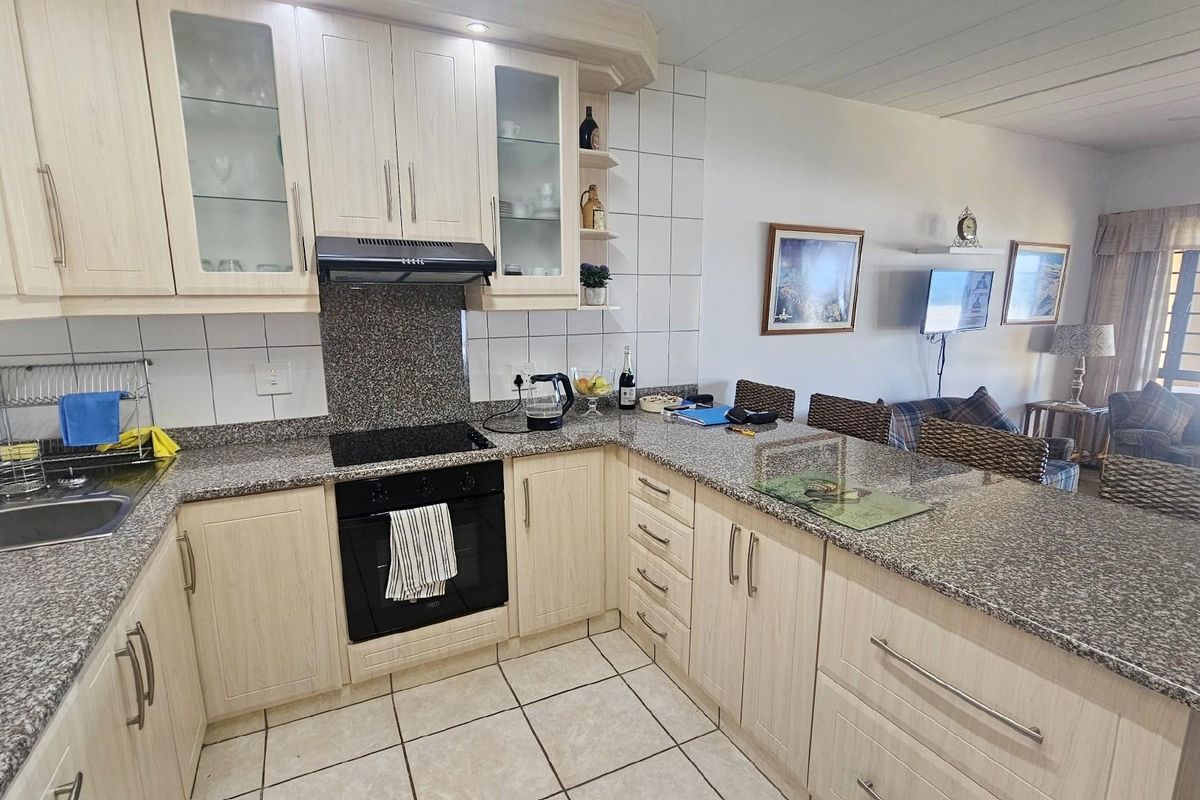 2 bedroom Apartment For Sale in Shelly Beach, Margate, KwaZulu Natal - Photo 4