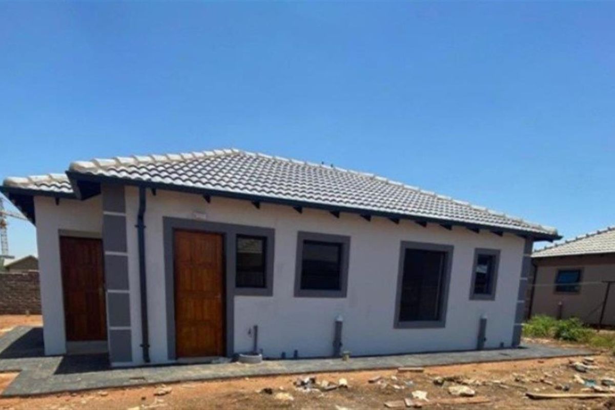 BRAND NEW HOUSE! BRAND NEW YOU! BRAND NEW YEAR! - Photo 4