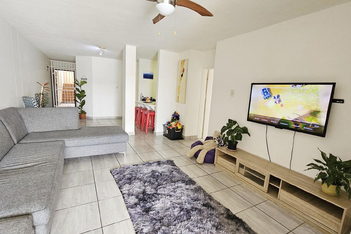 Apartment For Sale in Margate, KwaZulu Natal - Photo 5