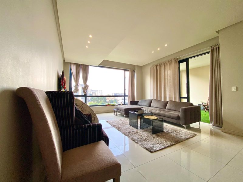 Luxury 2 Bed Apartment For Sale in Morningside, Sandton - Photo 2