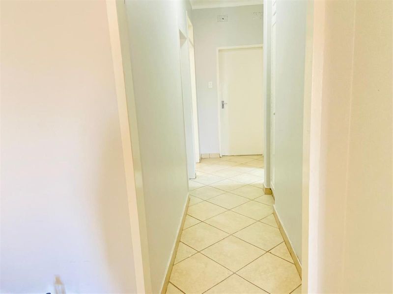 House To Rent in Athlone Park, Amanzimtoti, KwaZulu Natal - Photo 8