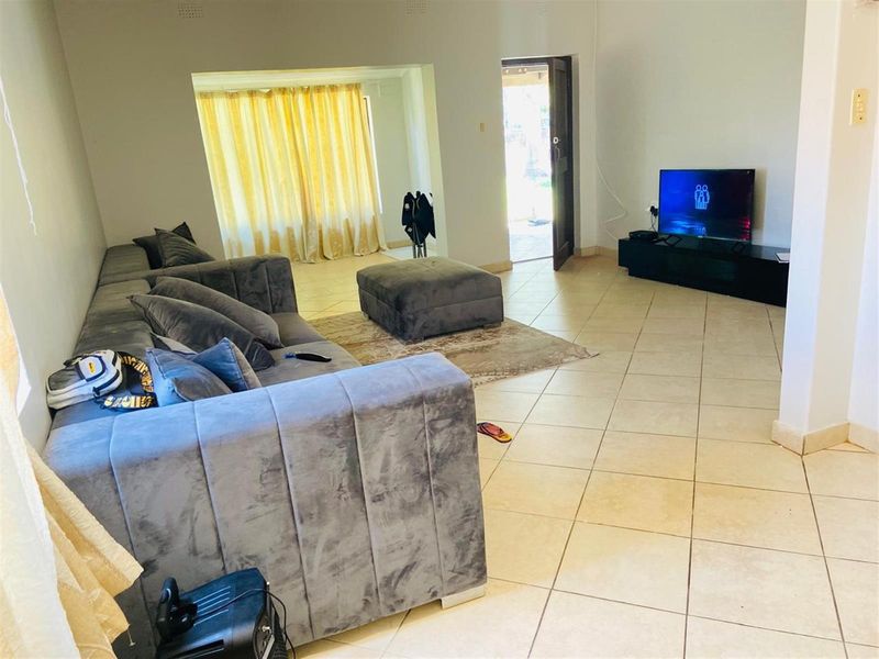 House To Rent in Athlone Park, Amanzimtoti, KwaZulu Natal - Photo 4