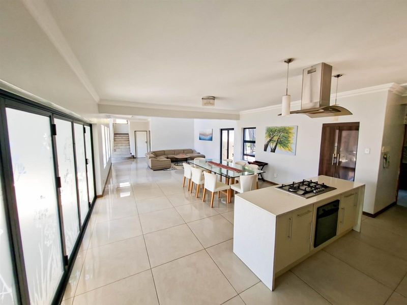 5 Bedroom Double Storey Family Home in Eldo Ridge Estate - Photo 4