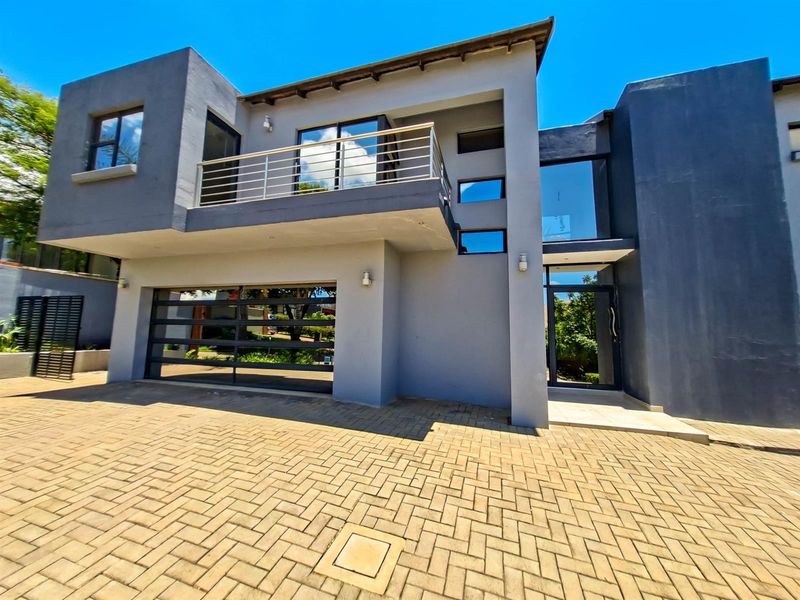 5 Bedroom Double Storey Family Home in Eldo Ridge Estate - Photo 3