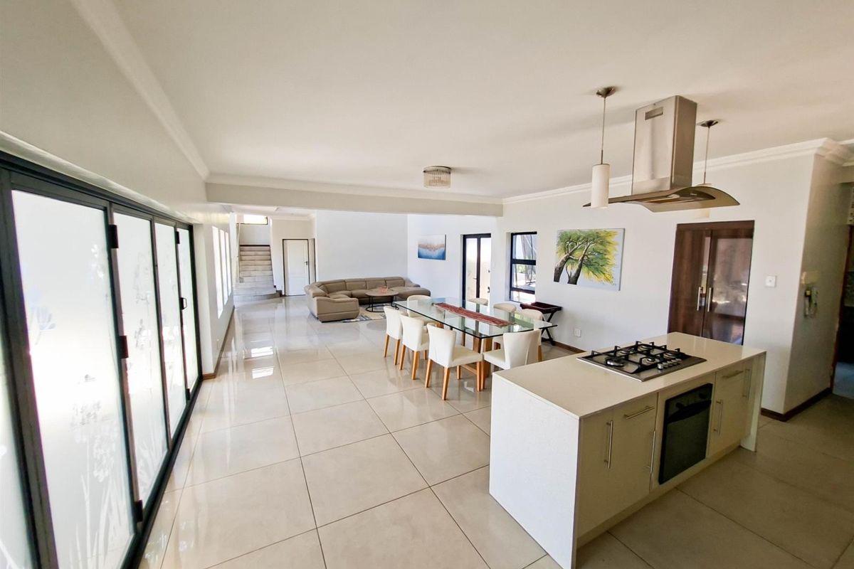 5 Bedroom Double Storey Family Home in Eldo Ridge Estate - Photo 4