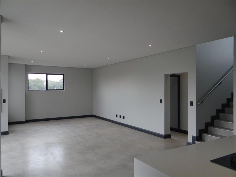 4 Bedroom House For Sale in Fountainbrook Estate, Midstream Estate, Centurion - Photo 8