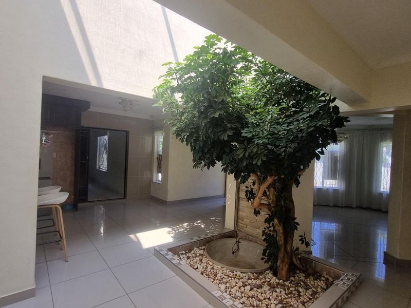 House for Sale , in  Noordwyk Midrand - Photo 5