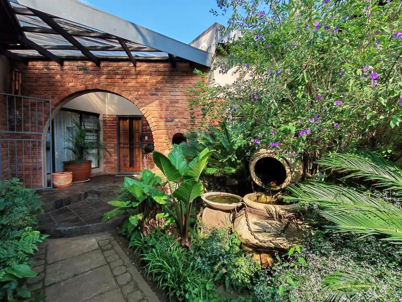 3 Bedroom house with flat in Aerorand - Photo 6