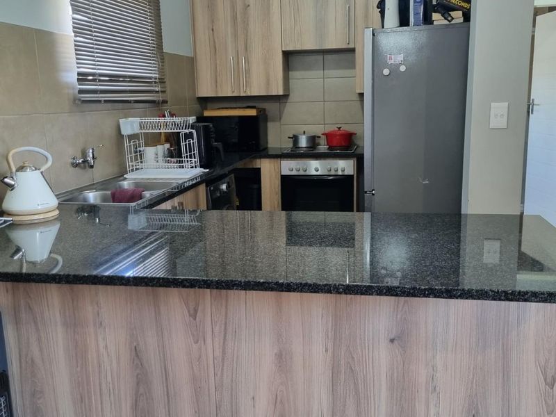 Apartment for Sale in Sagewood - Photo 2