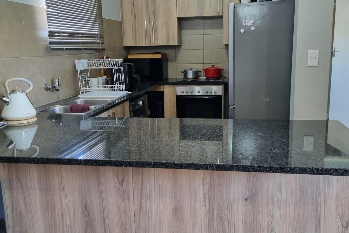 Apartment for Sale in Sagewood - Photo 2