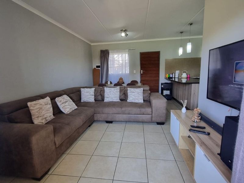 Apartment for Sale in Sagewood - Photo 4