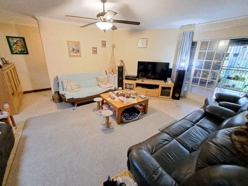 5 Bedroom House For Sale in Lyttelton Manor Centurion Gauteng - Photo 4