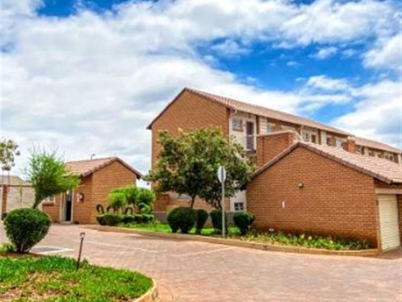 Own Your First Home At Minuet Complex! | No Depost! - Photo 2