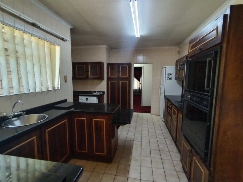 House For Sale in Paradise, Newcastle, KwaZulu Natal - Photo 4