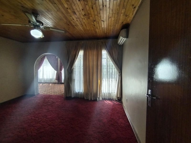 House For Sale in Paradise, Newcastle, KwaZulu Natal - Photo 8