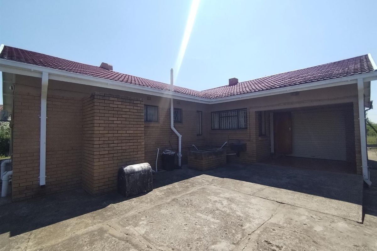 House For Sale in Paradise, Newcastle, KwaZulu Natal - Photo 3