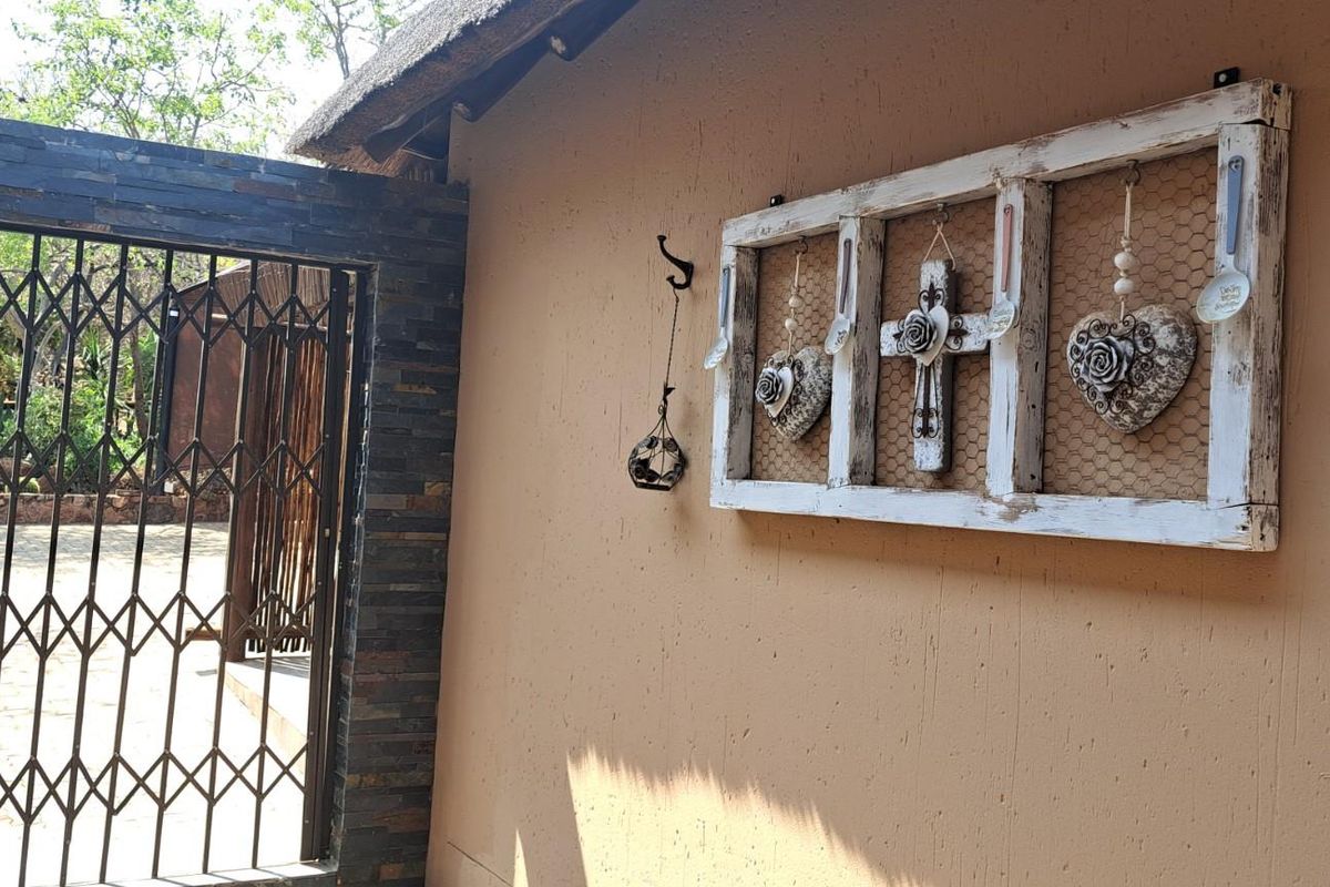 EXCLUSIVE FURNISHED PROPERTY FOR SALE - Photo 2