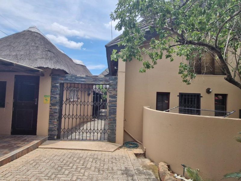 EXCLUSIVE FURNISHED PROPERTY FOR SALE - Photo 7