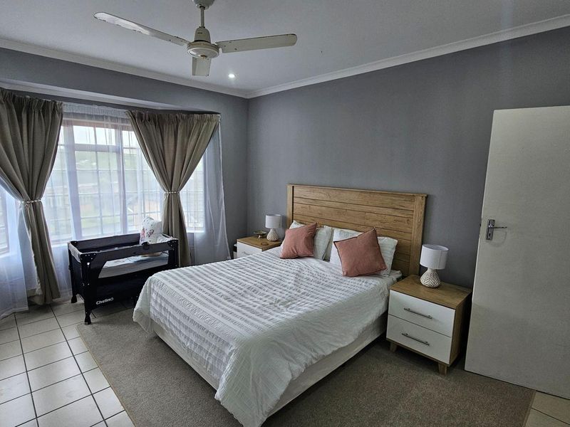 Lovely 2 bedroom, 2 bathroom Townhouse For Sale in the Eco Estate in Margate - Photo 10