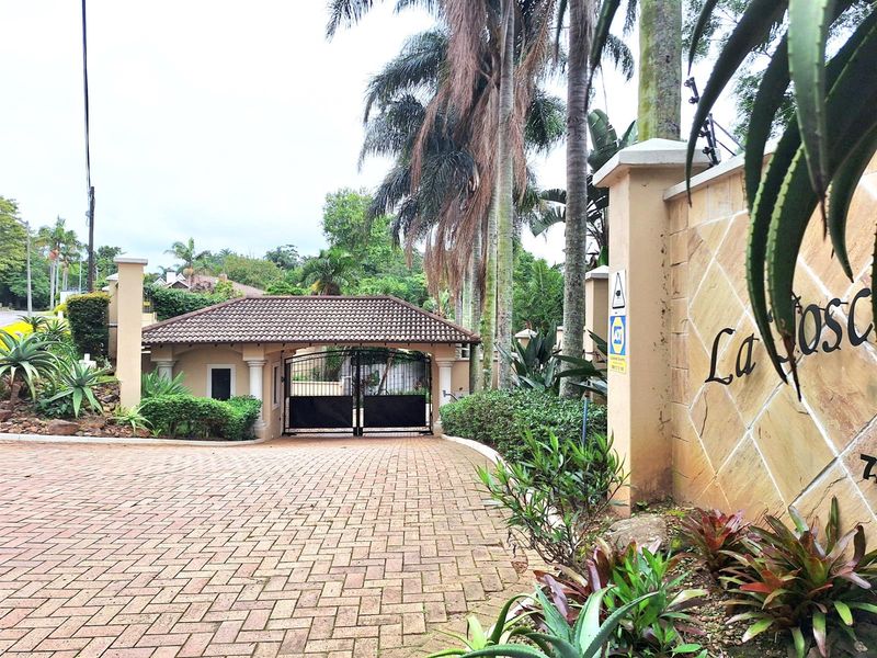 Exclusive Tuscan Townhouse For Sale in Westville,  Durban, KwaZulu Natal - Photo 3