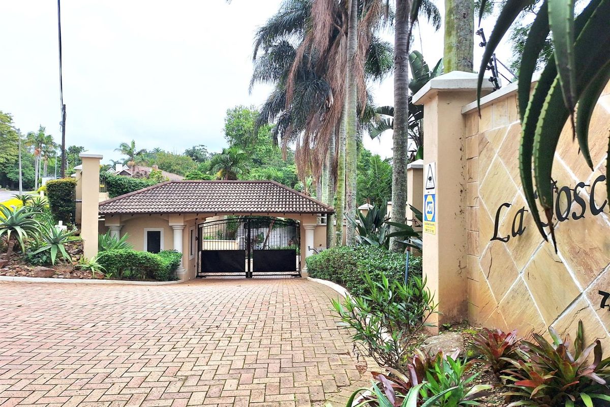 Exclusive Tuscan Townhouse For Sale in Westville,  Durban, KwaZulu Natal - Photo 3