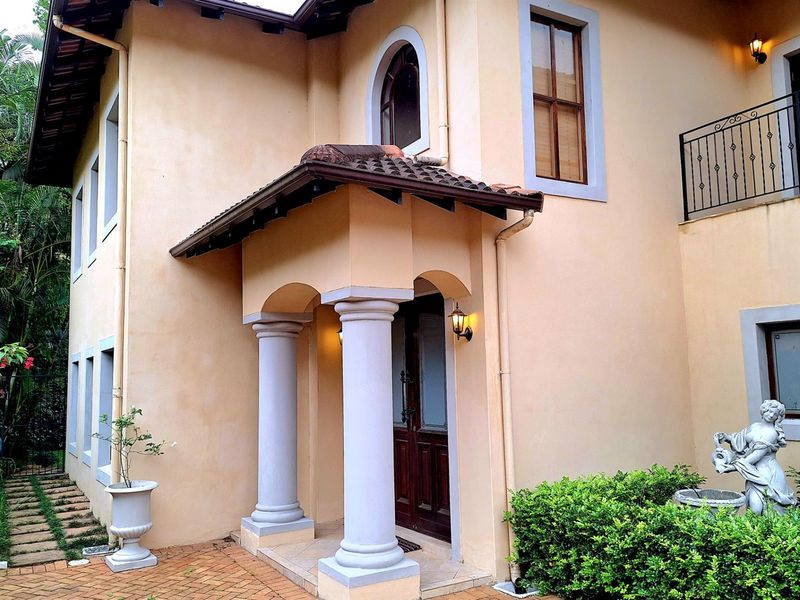 Exclusive Tuscan Townhouse For Sale in Westville,  Durban, KwaZulu Natal - Photo 5