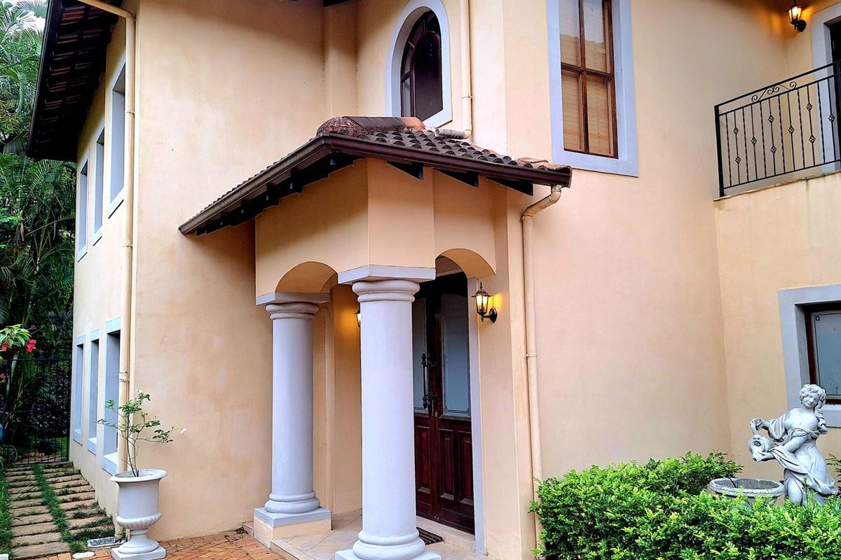 Exclusive Tuscan Townhouse For Sale in Westville,  Durban, KwaZulu Natal - Photo 5