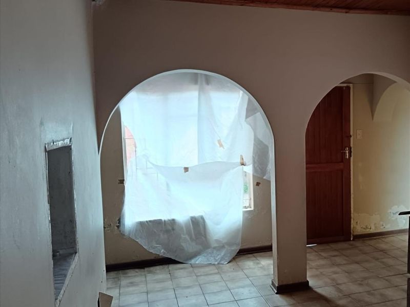 House For Sale in Lennoxton, Newcastle, KwaZulu Natal - Photo 5