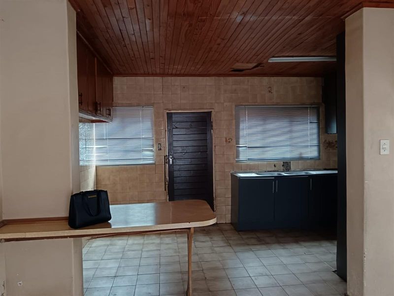 House For Sale in Lennoxton, Newcastle, KwaZulu Natal - Photo 8