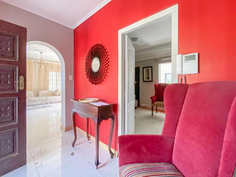 House For Sale in Durbanville - Photo 6