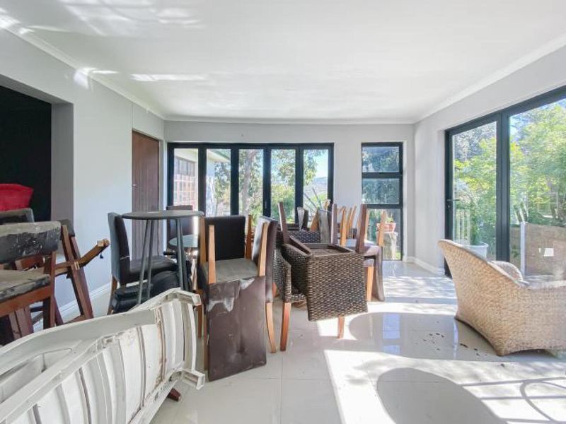 House For Sale in Durbanville - Photo 10