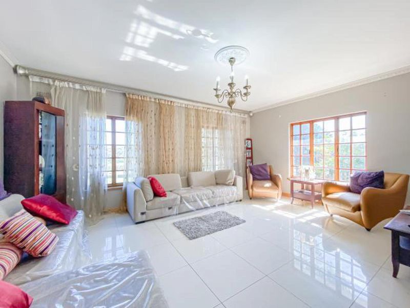 House For Sale in Durbanville - Photo 7