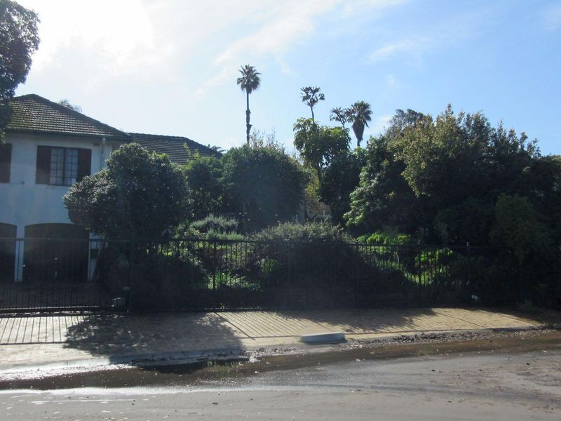 House For Sale in Durbanville - Photo 2