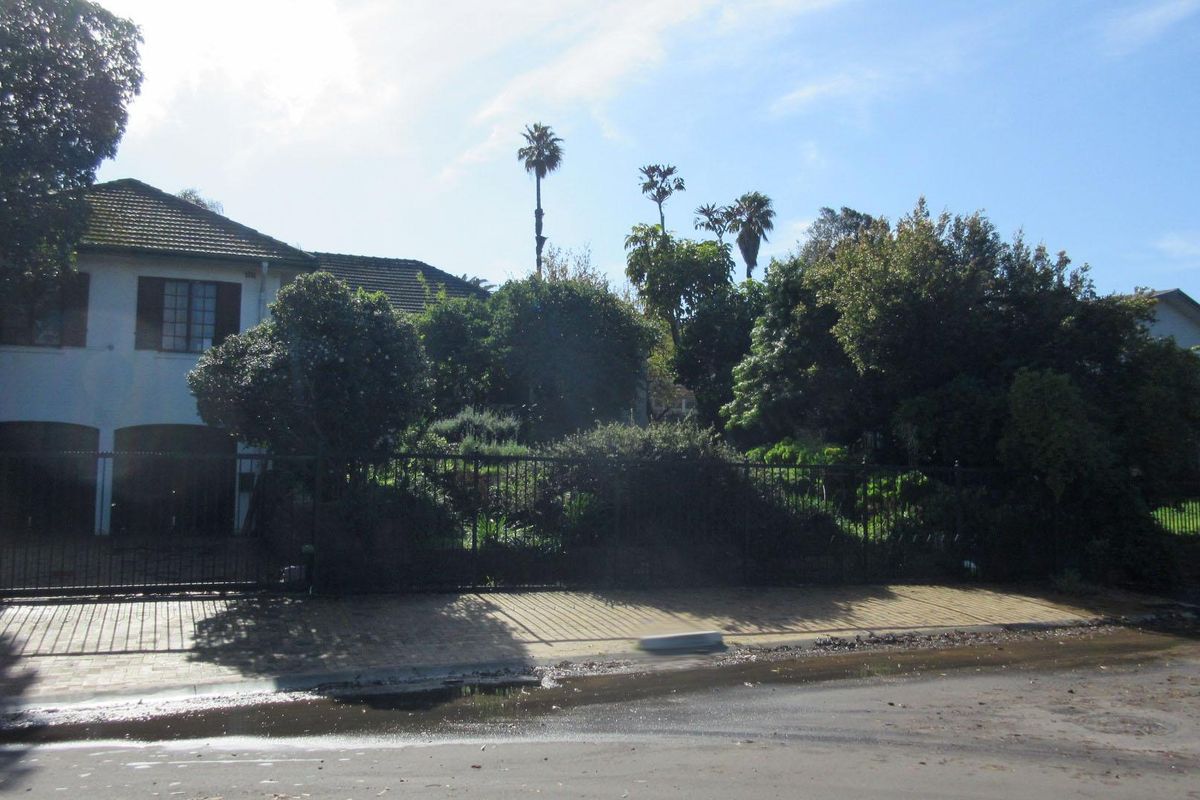 House For Sale in Durbanville - Photo 2